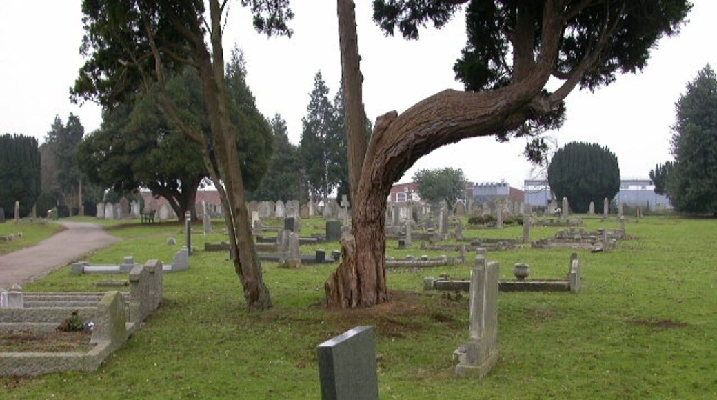 "Earls Barton"-foto av Kokai (CC BY-SA) / Urklipp från original