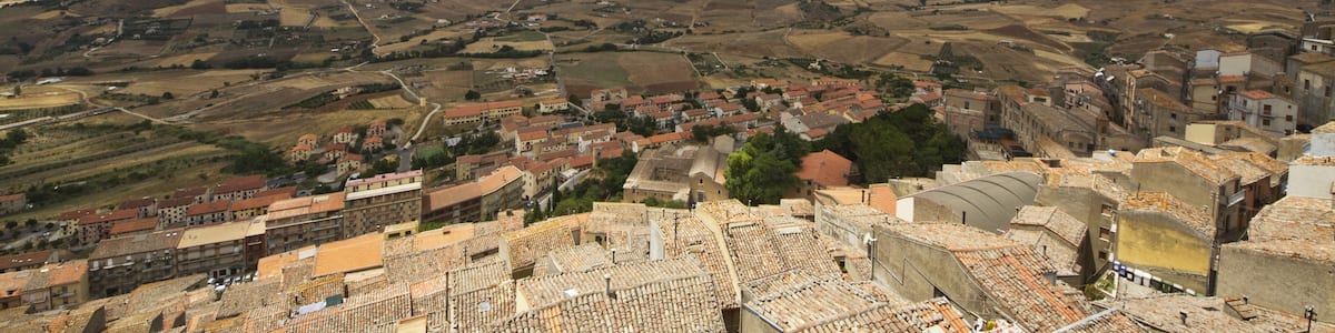 Photo "90024 Gangi PA, Italy" by trolvag (Creative Commons Attribution-Share Alike 3.0) / Cropped from original