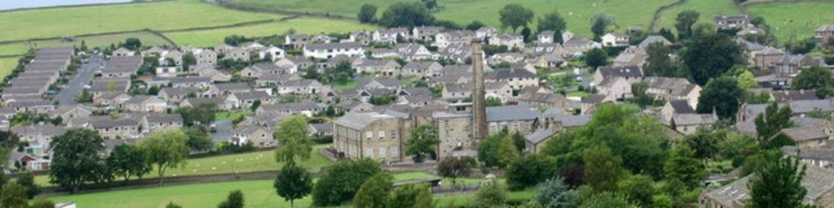 Photo "Low Bradley Looking down on Low Bradley from Crag Lane." by David Rogers (Creative Commons Attribution-Share Alike 2.0) / Cropped from original