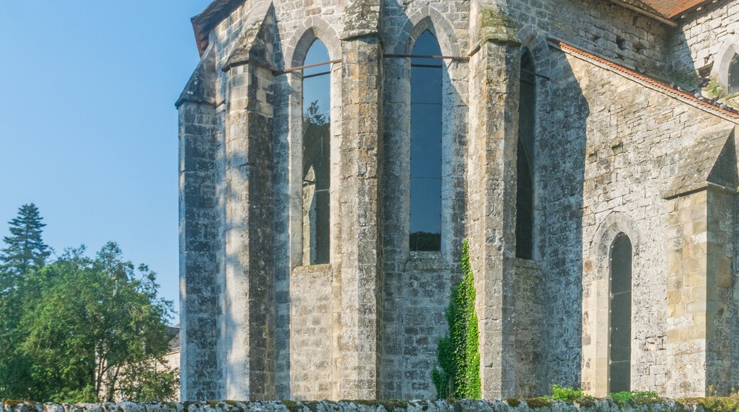 Foto „Abtei von Beaulieu-en-Rouergue“ von Tournasol7 (CC BY-SA)/zugeschnittenes Original