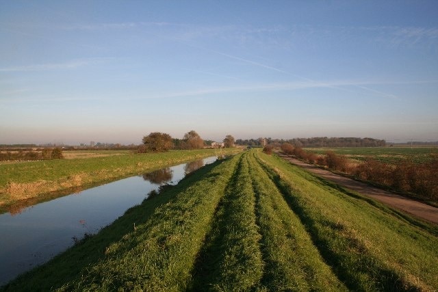 Foto „Ewerby und Evedon“ von Richard Croft (CC BY-SA)/zugeschnittenes Original