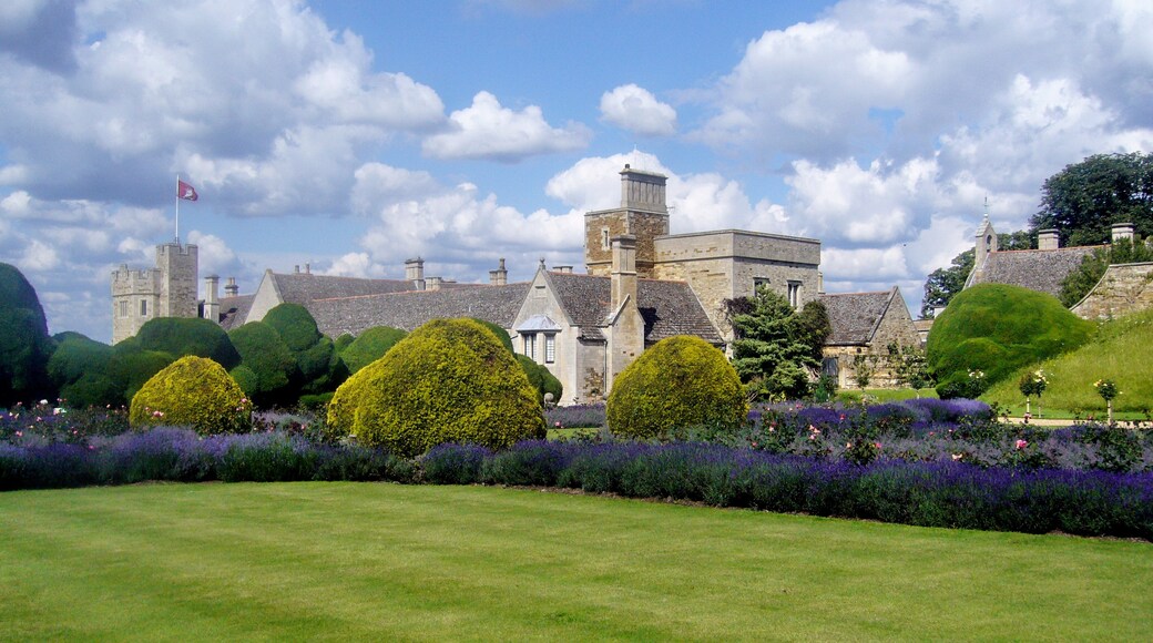 Foto “Rockingham” tomada por Tanya Dedyukhina (CC BY); recorte de la original