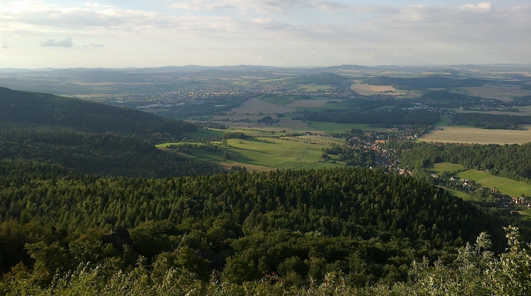 "Zittauer Gebirge"-foto av Vojtěch Mikel (CC BY) / Urklipp från original