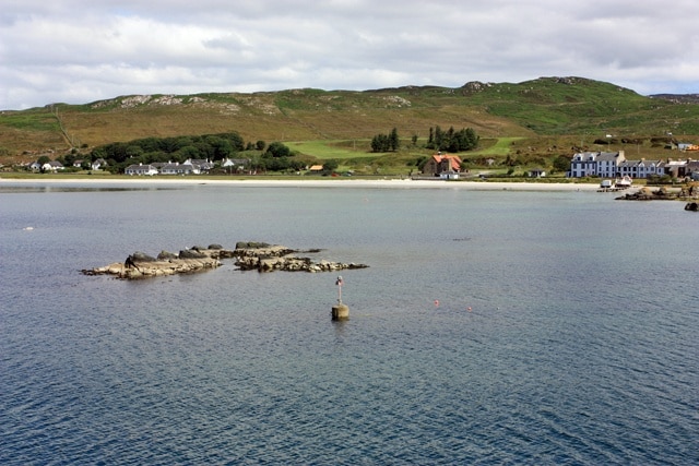 Rubha Glas, Port Ellen Beyond the rocks of Rubha Glas, one can see the sandy beach and buildings of west Port Ellen.