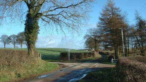 Photo "West Felton" by David Medcalf (CC BY-SA) / Cropped from original