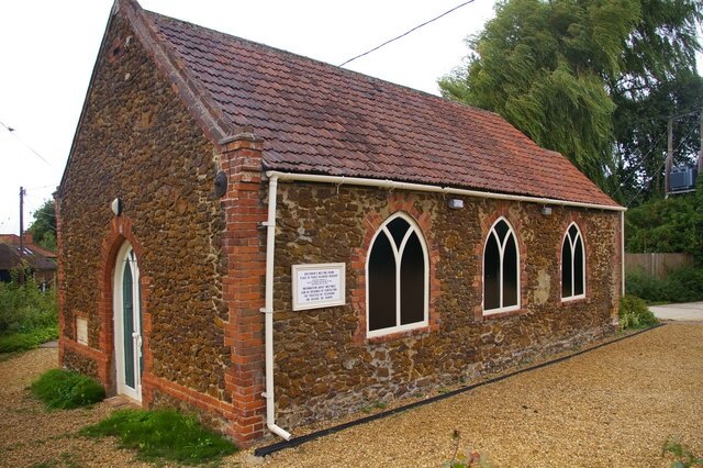 Brethren's Meeting Room, Blackborough End The sign reads: BRETHREN'S MEETING ROOM PLACE OF PUBLIC RELIGIOUS WORSHIP REGISTERED PURSUANT TO PLACES OF WORSHIP REGISTRATION ACT 1855 AND GENERAL RATE ACT 1967 INFORMATION ABOUT MEETINGS CAN BE OBTAINED BY CONTACTING THE TRUSTEES BY TELEPHONE ON 842466 OR 840075