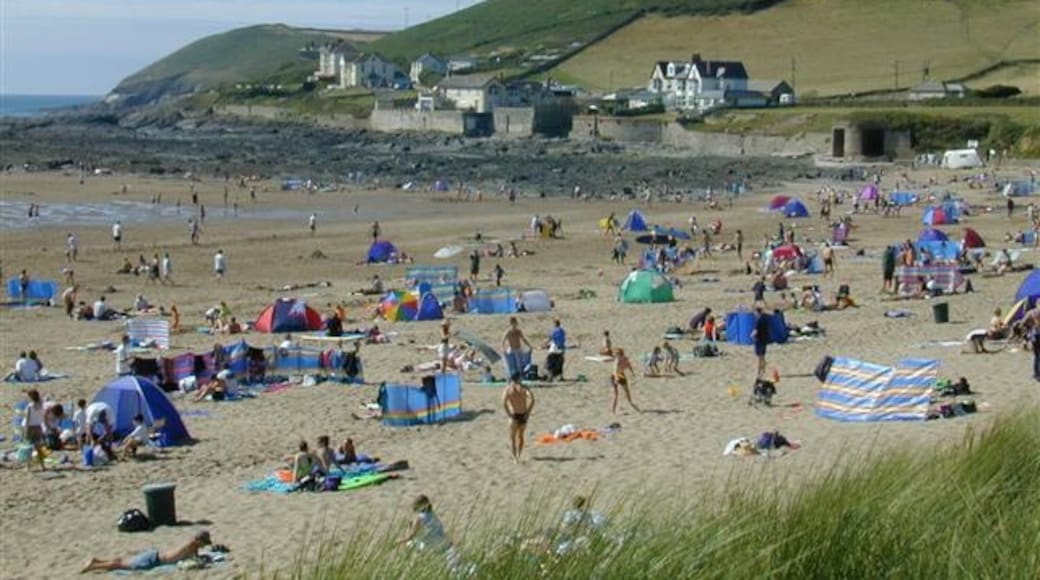Photo "Croyde Bay Beach" by Ben Gamble (CC BY-SA) / Cropped from original