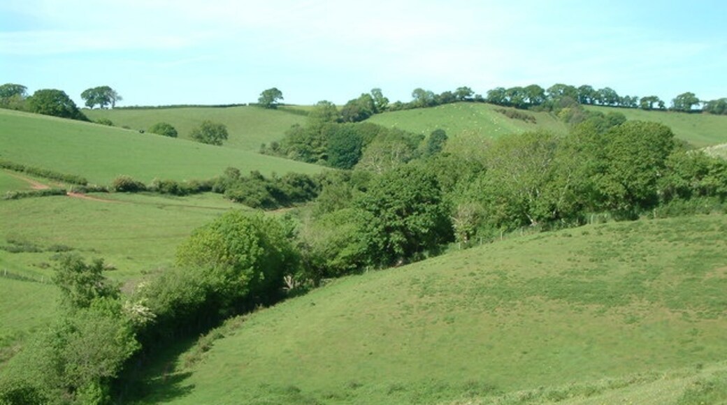 "Colebrooke"-foto av Robin Lucas (CC BY-SA) / Urklipp från original