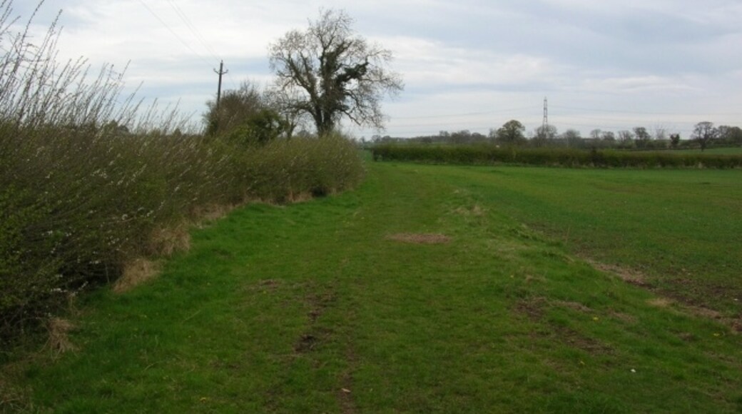 Photo "Claxton" by DS Pugh (CC BY-SA) / Cropped from original