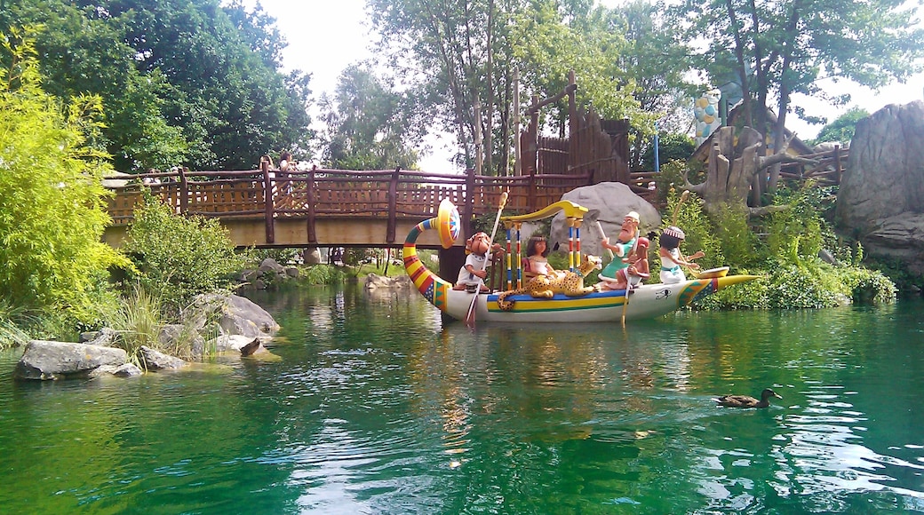 Photo "Parc Astérix" by Oldayn (CC BY) / Cropped from original