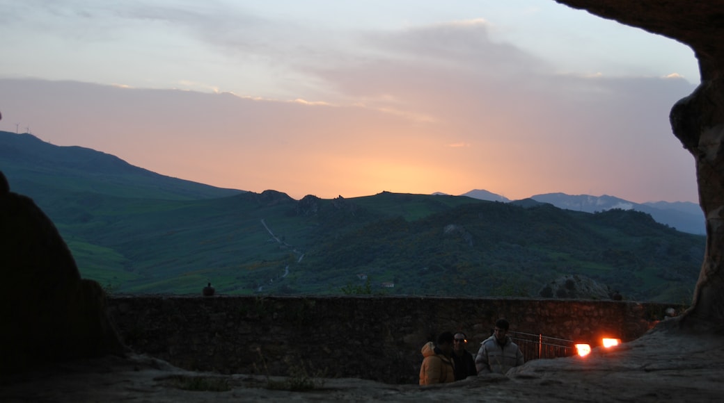 Foto "Sperlinga" por giomodica (CC BY) / Recortada de la original