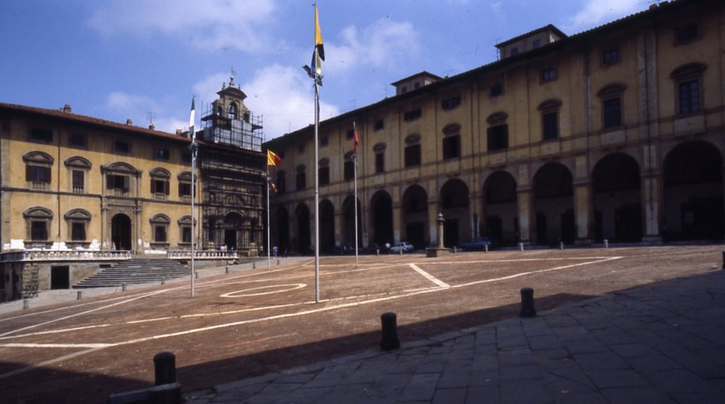 Foto „Sarzana“ von Paolo Monti (CC BY-SA)/zugeschnittenes Original