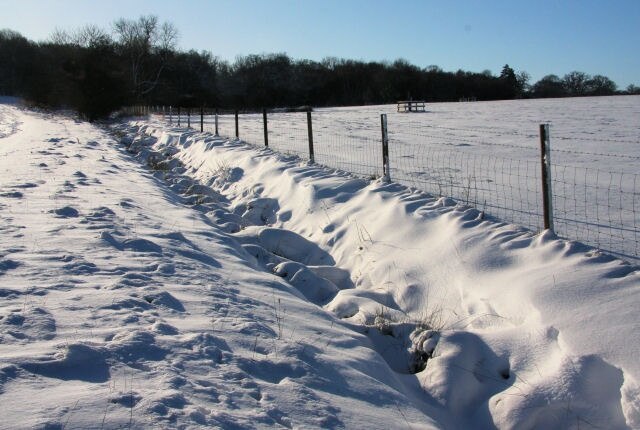 Ảnh "Ickworth" của Bob Jones (CC BY-SA) / Cắt từ ảnh gốc