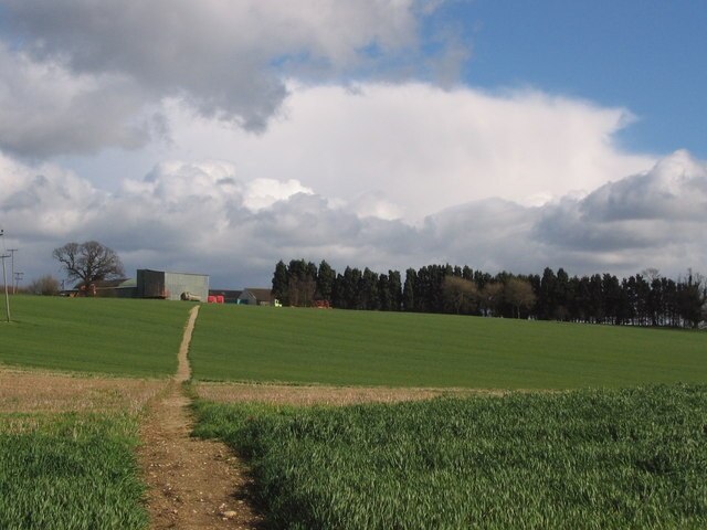 Photo "St Ippolyts" by Jo Hennessey (CC BY-SA) / Cropped from original