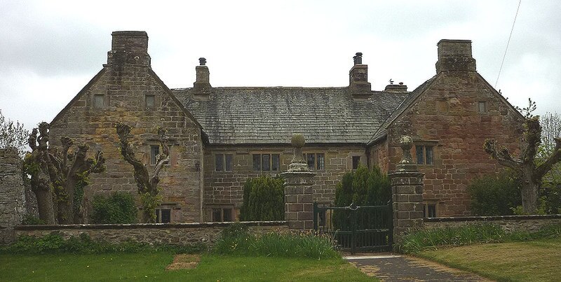 Foto “Newby” tomada por Karl and Ali (CC BY-SA); recorte de la original