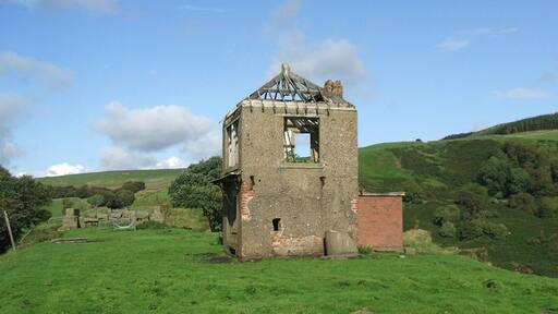 Foto "Kaber" de David Brown (CC BY-SA) / Recortada do original