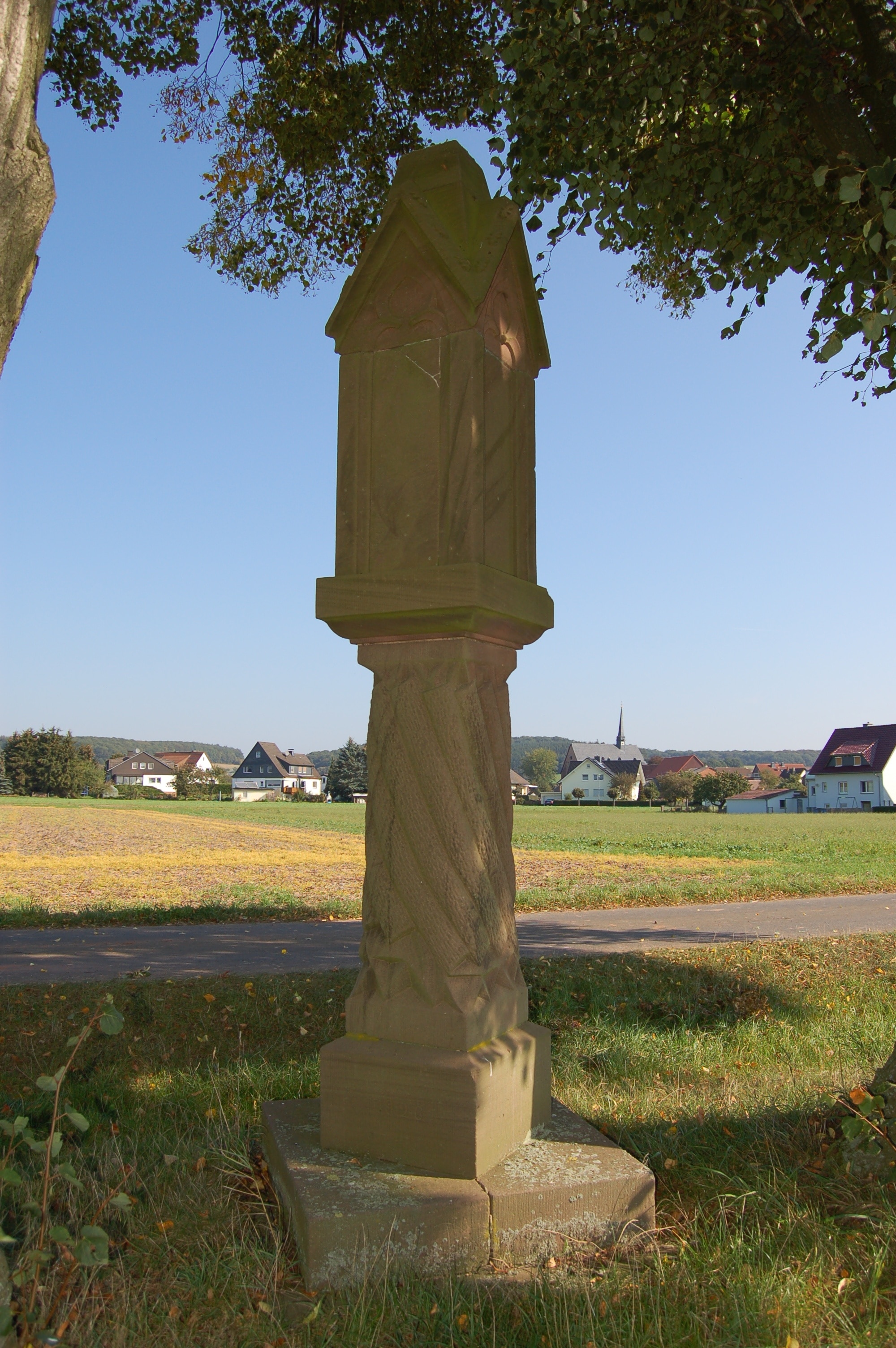 Photo "Stausebach" by Michael Kranewitter (CC BY-SA) / Cropped from original