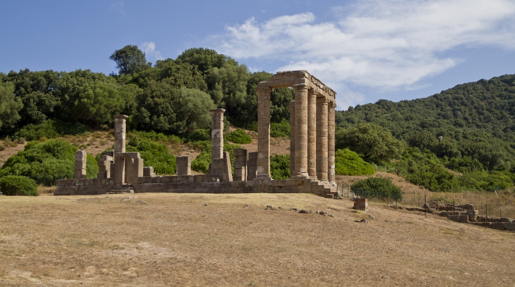 "Tempio di Antas"-foto av trolvag (CC BY-SA) / Urklipp från original