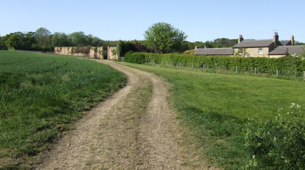 "Bengeo Rural"-foto av Jonathan Billinger (CC BY-SA) / Urklipp från original