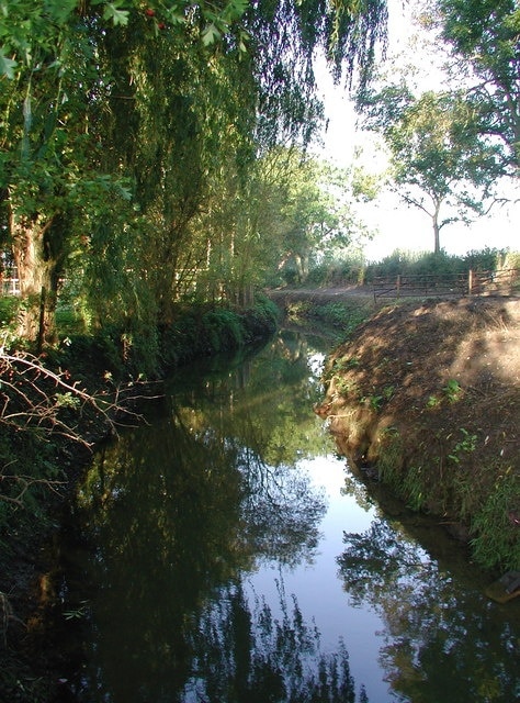 Kuva ”Ulleskelf” käyttäjältä Paul Glazzard (CC BY-SA) / rajattu alkuperäisestä kuvasta