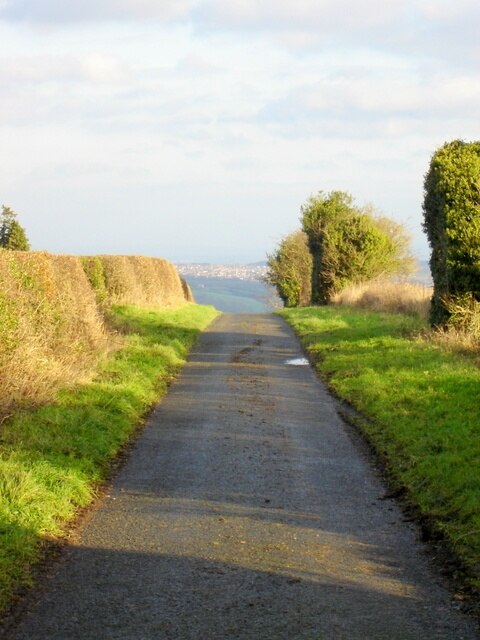 Ffordd y Fron, appearing to come to an abrupt end