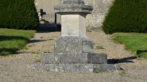 Foto ‘Cressac-Saint-Genis’ van JLPC (CC BY-SA) / bijgesneden versie van origineel