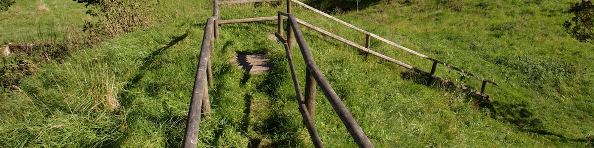 Photo "This is a picture of the hessian Kulturdenkmal (cultural monument) with the ID" by UuMUfQ (Creative Commons Attribution-Share Alike 3.0) / Cropped from original