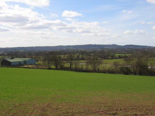 Photo "Alvechurch" by David Stowell (CC BY-SA) / Cropped from original