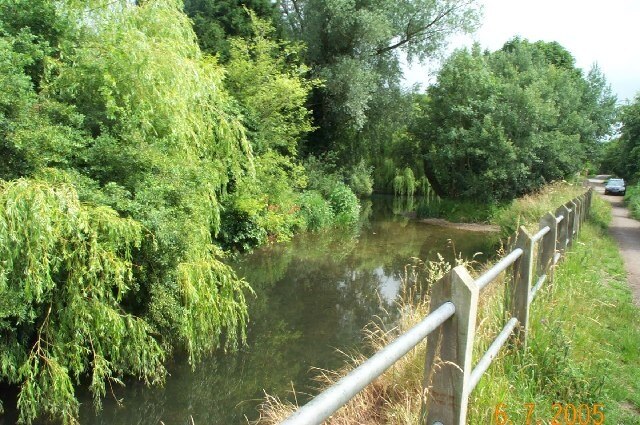 "Standon"-foto av Nigel Cox (CC BY-SA) / Urklipp från original