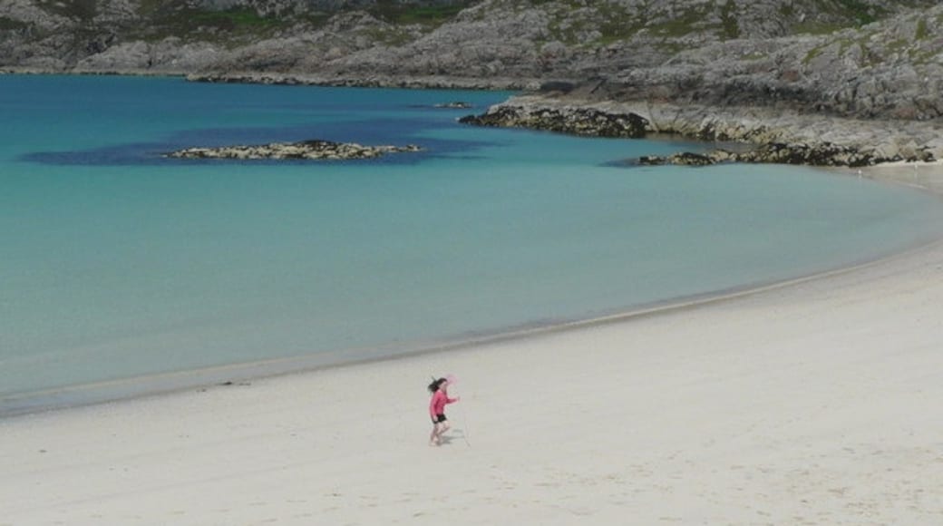Photo "Achmelvich Beach" by Russel Wills (CC BY-SA) / Cropped from original