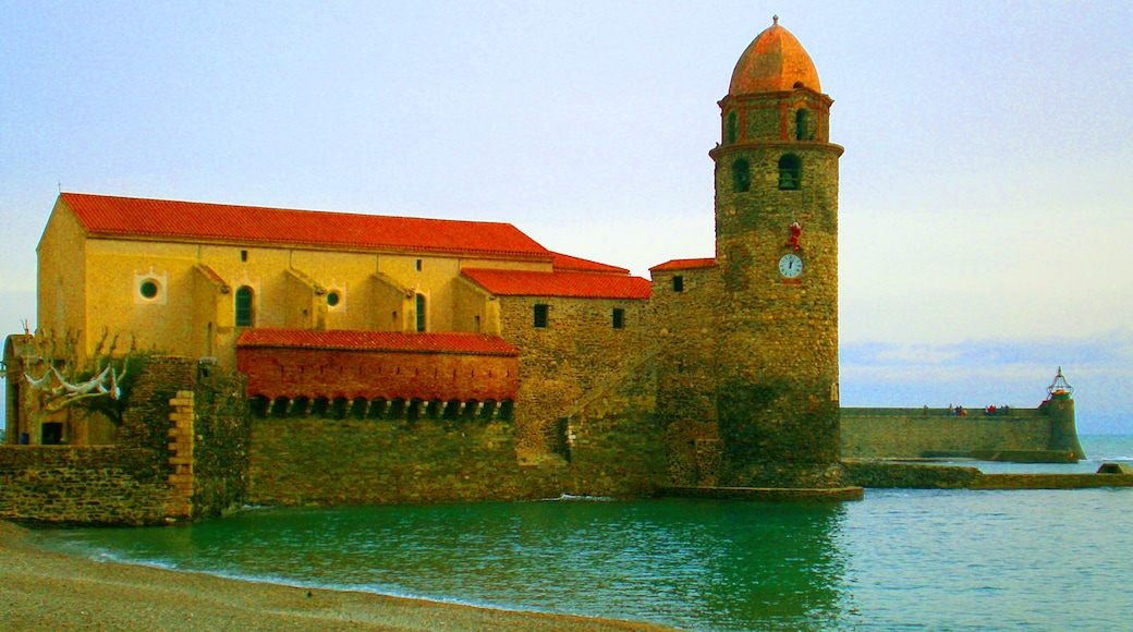Photo "Collioure Beach" by LANOEL (CC BY-SA) / Cropped from original