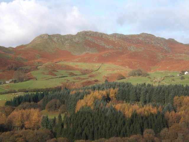 "Broughton West"-foto av Andrew Hill (CC BY-SA) / Urklipp från original