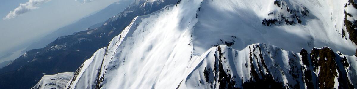 Photo "Fumadega" by Ozonski (Creative Commons Attribution 3.0) / Cropped from original