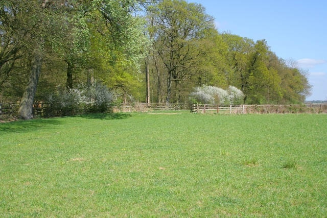 Billede "Lenton Keisby and Osgodby" af Kate Jewell (CC BY-SA) / beskåret fra det originale billede