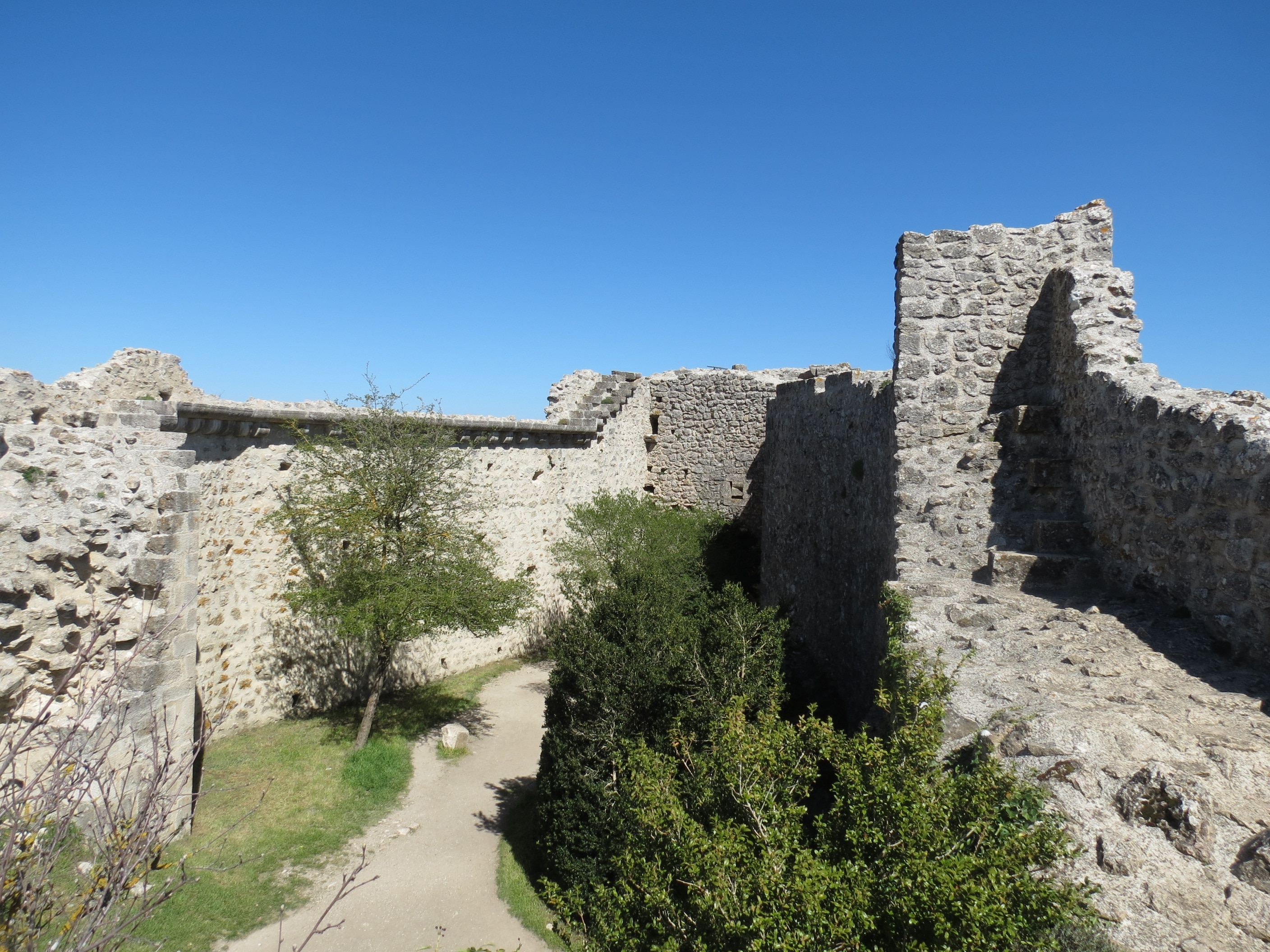 Chateau de Peyrepertuse a Duilhac-sous-Peyrepertuse: Tour e Visite Guidate