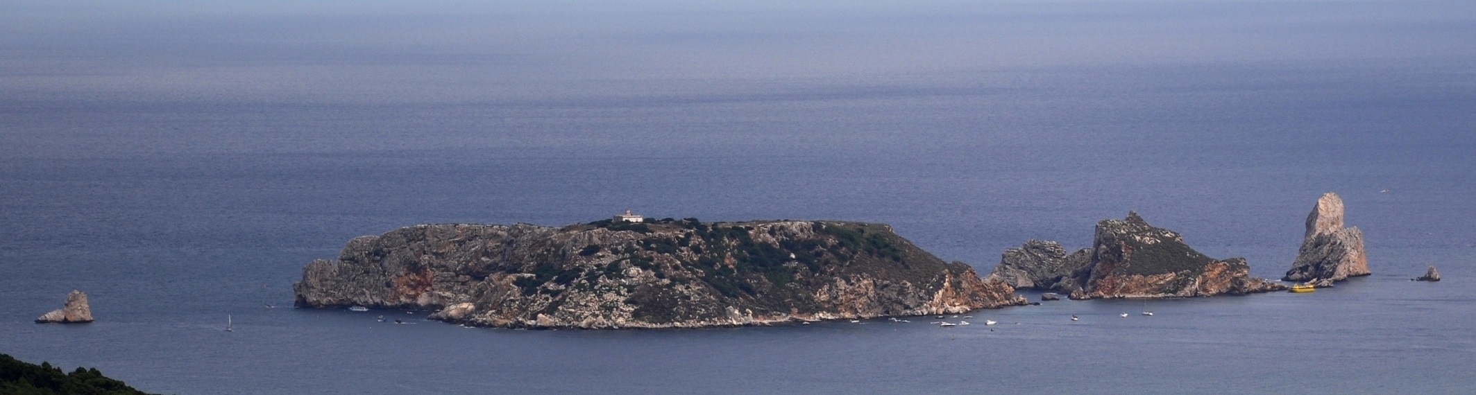 Foto ‘Torroella de Montgrí’ van Vincent van Zeijst (CC BY-SA) / bijgesneden versie van origineel