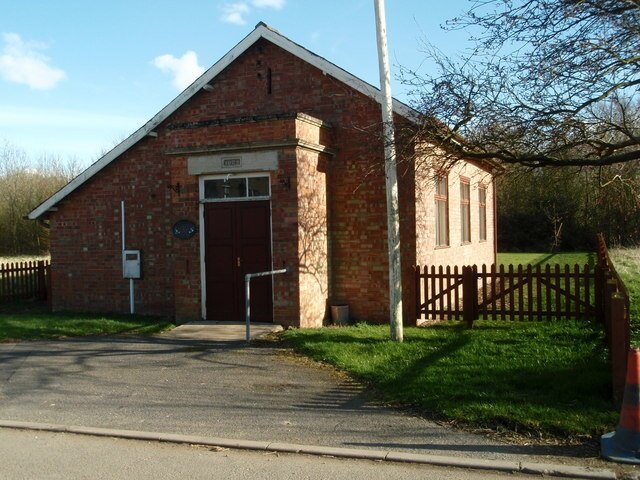 "Hemington"-foto av Michael Trolove (CC BY-SA) / Urklipp från original