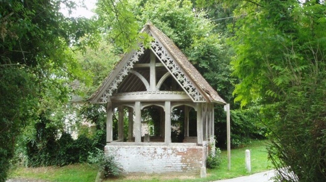 Photo "Farnham" by Nigel Freeman (CC BY-SA) / Cropped from original