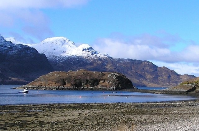 Eilean Tioram (Dry Island) The island is accessible at low tide - giving it the name "Dry Island".