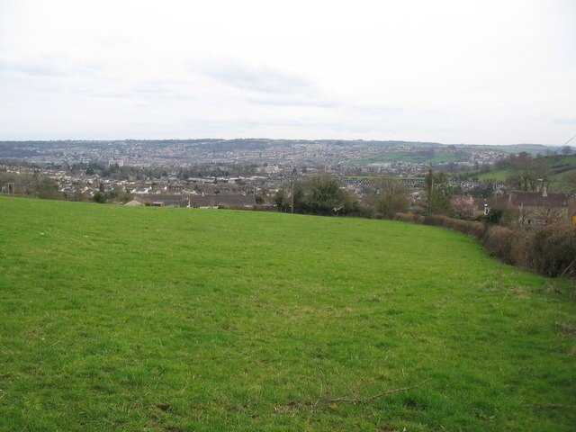 Kuva ”Charlcombe” käyttäjältä Phil Williams (CC BY-SA) / rajattu alkuperäisestä kuvasta