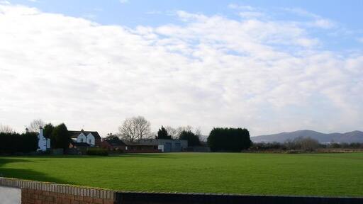 Foto "Kempsey" de Andrew Darge (CC BY-SA) / Recortada do original