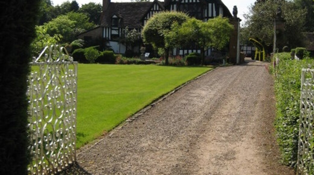 Foto “Huddington” tomada por Philip Halling (CC BY-SA); recorte de la original