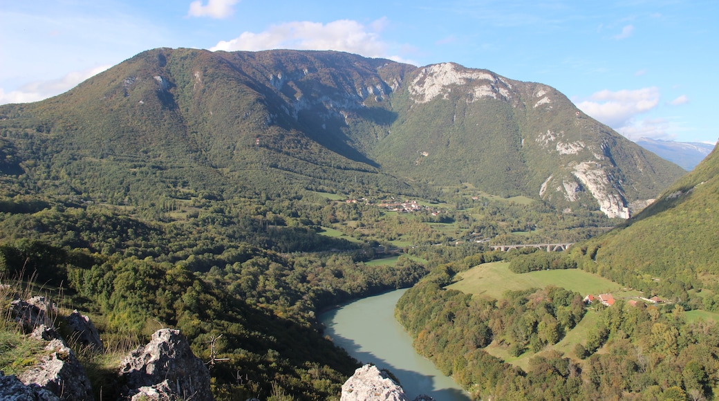« Réserve Naturelle nationale de la Haute Chaîne du Jura», photo de Björn S. (CC BY-SA) / rognée de l’originale