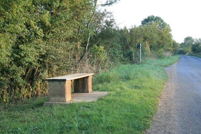 "Filkins and Broughton Poggs"-foto av andrew auger (CC BY-SA) / Urklipp från original