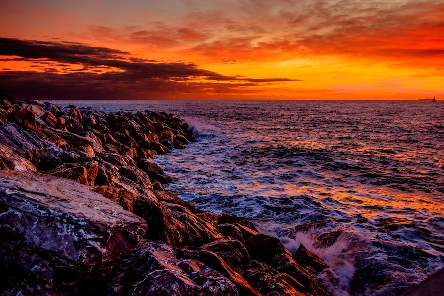 Tramonto sulla spiaggia di Marina di Pisa