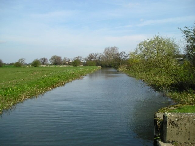 Foto “Cottingwith” tomada por Catherine Wilson (CC BY-SA); recorte de la original