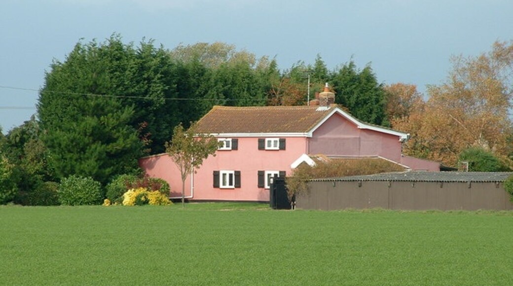 Kuva ”Bacton” käyttäjältä Keith Evans (CC BY-SA) / rajattu alkuperäisestä kuvasta