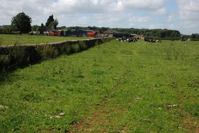 Photo "Tetbury Upton" by Philip Halling (CC BY-SA) / Cropped from original