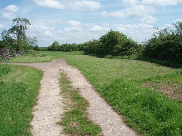 Track Track and bridleway near Hanslope.