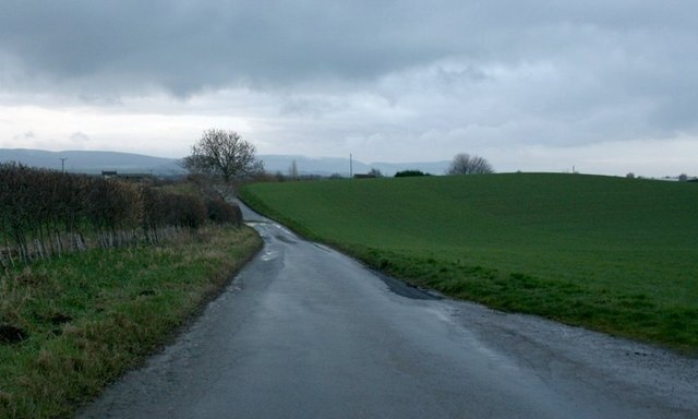 Photo "Seamer" by Mick Garratt (CC BY-SA) / Cropped from original